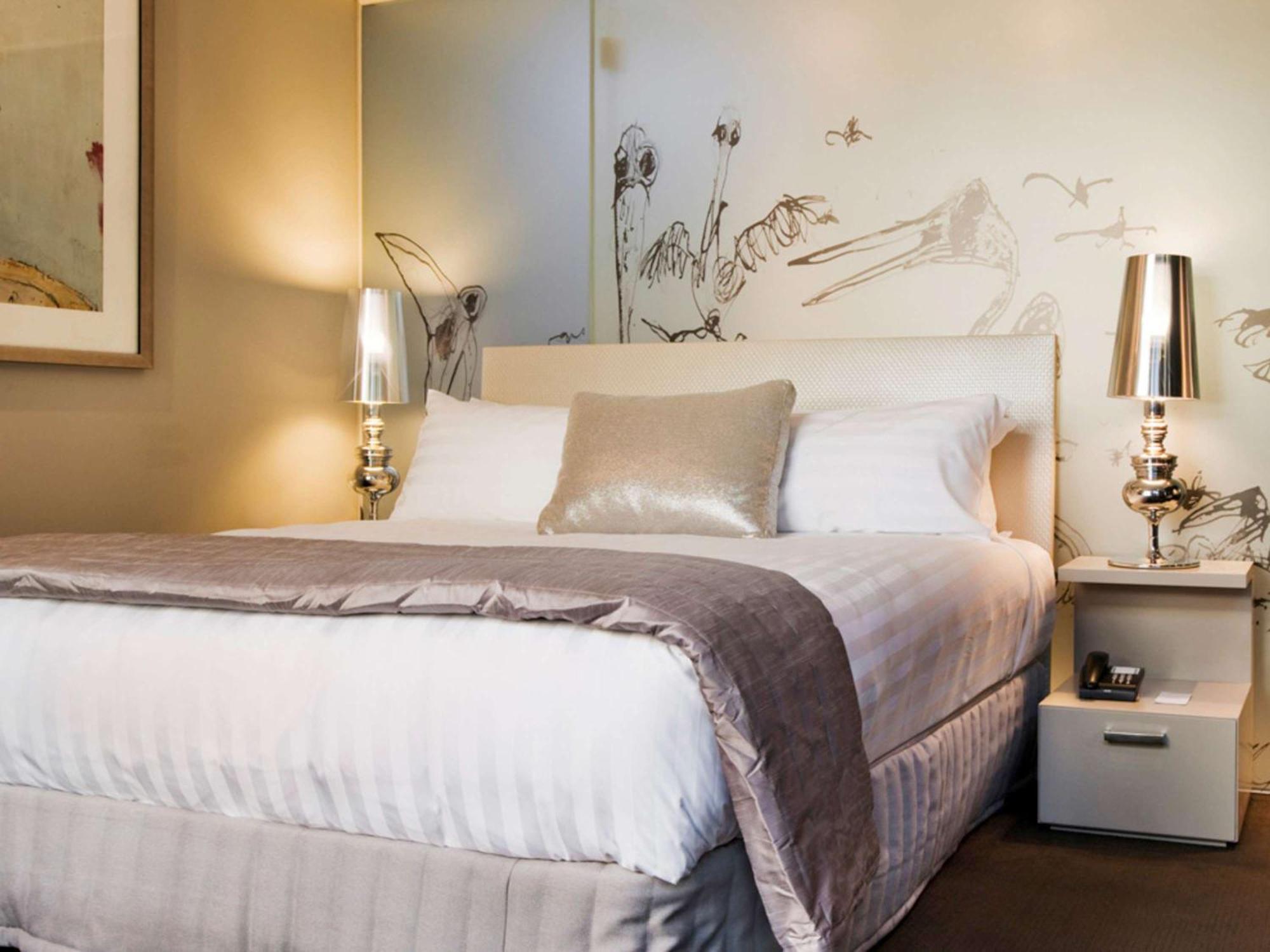 The Olsen Melbourne Art Series Ngoại thất bức ảnh A bedroom at the hotel